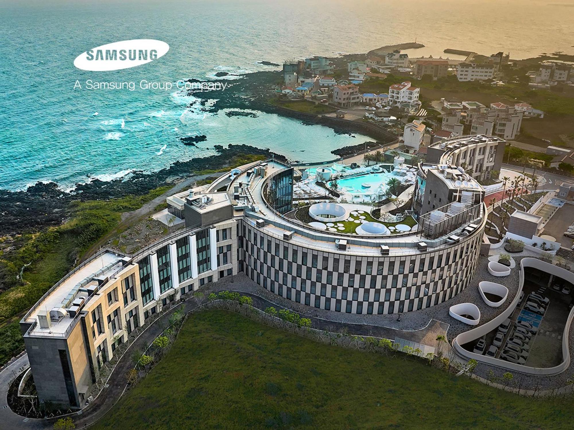 Hotel Shilla Iho Tewoo Ocean Front 4*